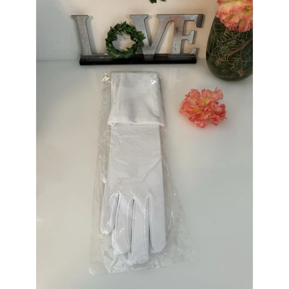 Retro White Satiny Stretch Opera Length Long over Elbow Gloves‎ 19